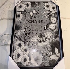 Design District CHANEL N°5 Butterfly & Floral Wall Art - Black & Silver